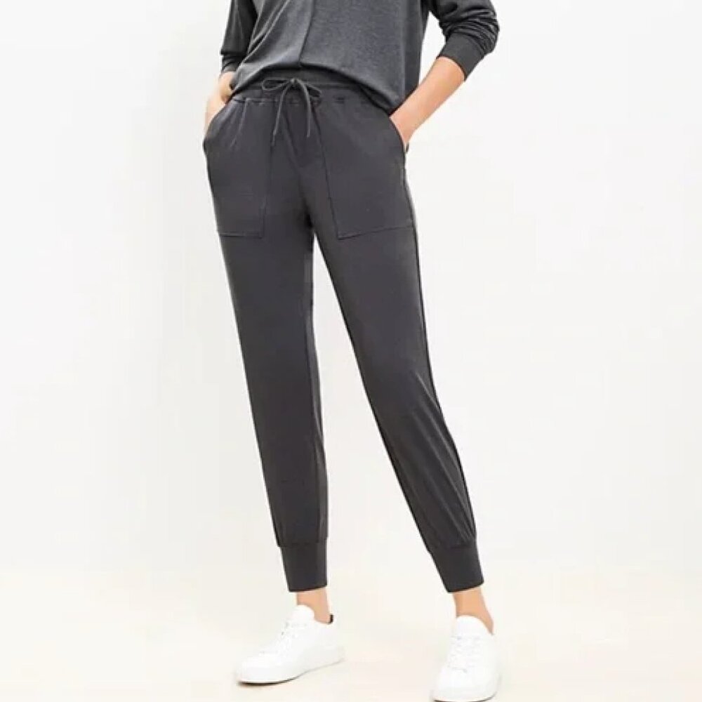 $69 NWT Lou & Grey Nordstrom Lounge Jogger SOFT Pants XS Casual Charcoal Gray